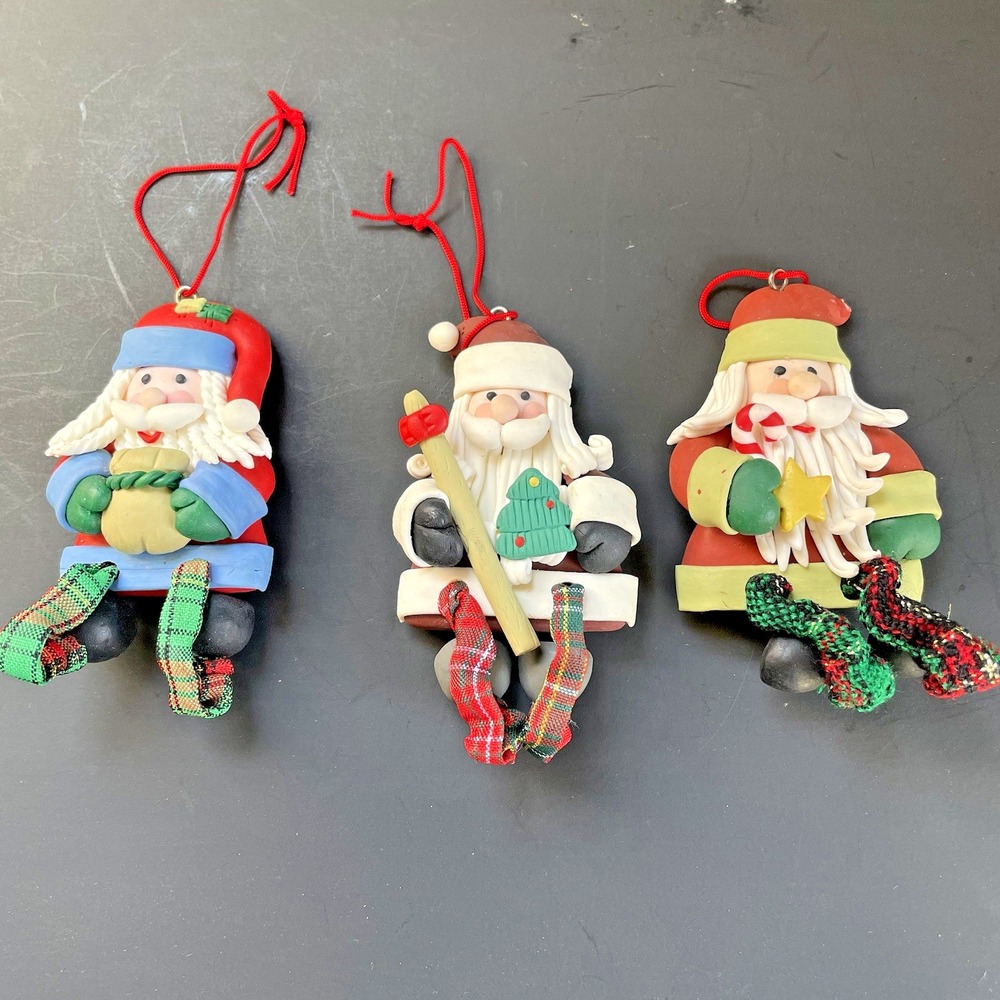 House of Lloyd Christmas Around the World Clay dough Santa's Set of 3 with Box‎